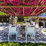 Roses Hotel
