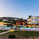 Roses Hotel
