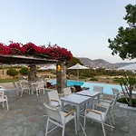 Roses Hotel 2*