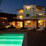 Roses Hotel 2*