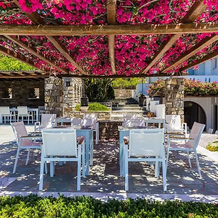 Roses Hotel